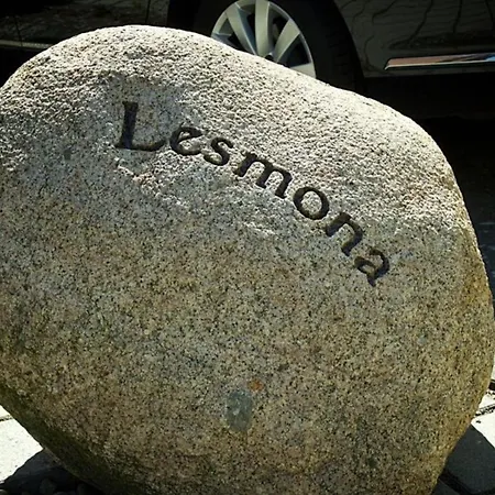 Daire Lesmona, 3